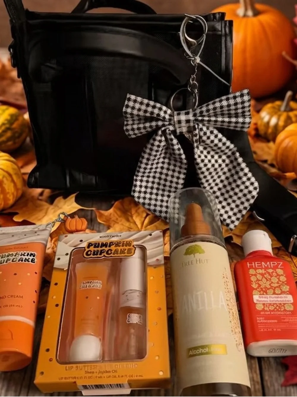 Hempz Pumpkin lotion & Lip Care Set with Black makeup Bag and bow bag charm
